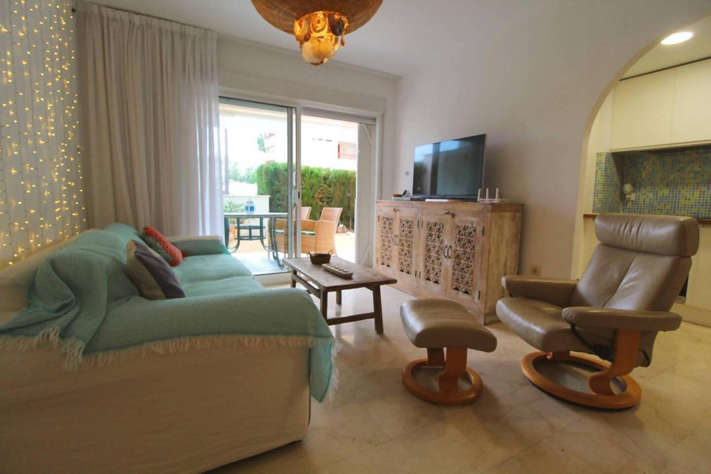 Playa Y Centro Albir Apartment *